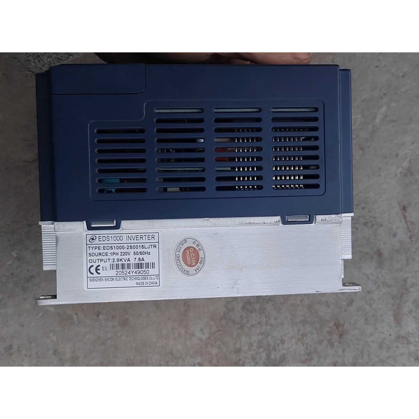 议价拆机易能变频器EDS1000-2S0015LJTR，1.5K