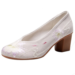 复古风民族绣花鞋子粗跟女款配旗袍鞋茶服鞋新中式高跟布鞋汉服鞋