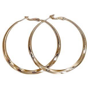 易梦玲同款2026年新款素圈耳环女耳钉高级感轻奢气质大气耳圈耳饰