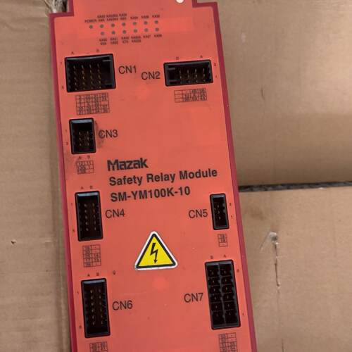 溢价-马扎克继电器盒SM-YM100K-10  盒子后面有