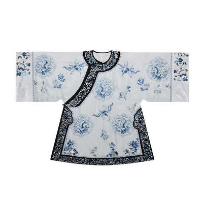 摸鱼儿2023秋季青花瓷刺绣清汉女