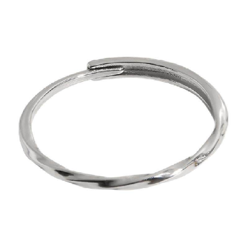 中国黄金珍尚银戒指女纯银素圈2025新款爆款闺蜜时尚自律素戒S925