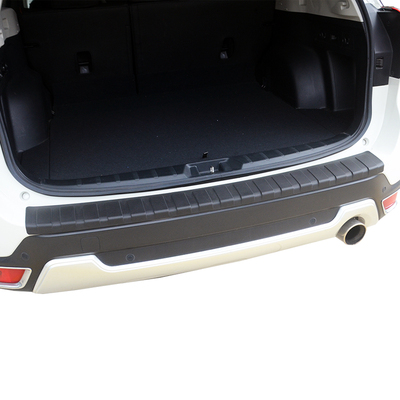 斯巴鲁后备箱保护板防刮饰条