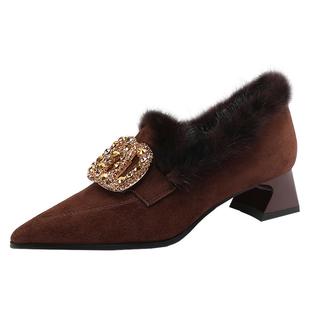 法式秋冬季新款加绒毛毛鞋水钻方扣粗跟尖头中跟真皮深口单鞋女鞋