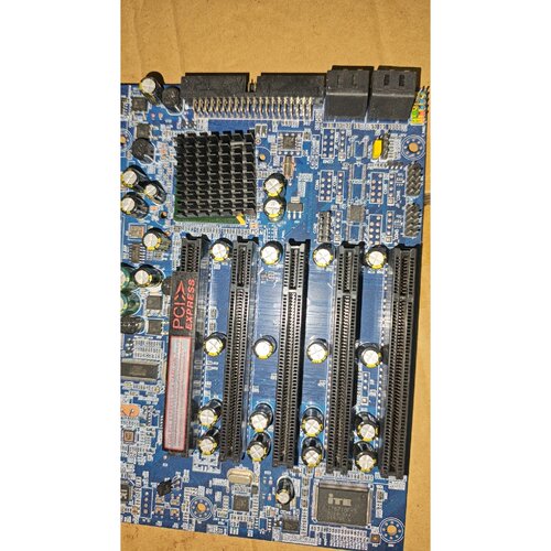 可维修原装DV41L工控主板，带散热，DDR3内存插槽，775议价