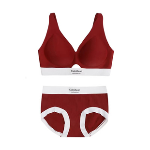 本命年红色无痕内衣女小胸聚拢无钢圈新年固定杯运动提拉文胸套装