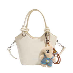 小包包女水桶包2026新款高级感单肩斜挎包日常百搭小众流行手提包