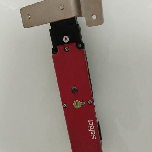 询价Safect安全门开关：