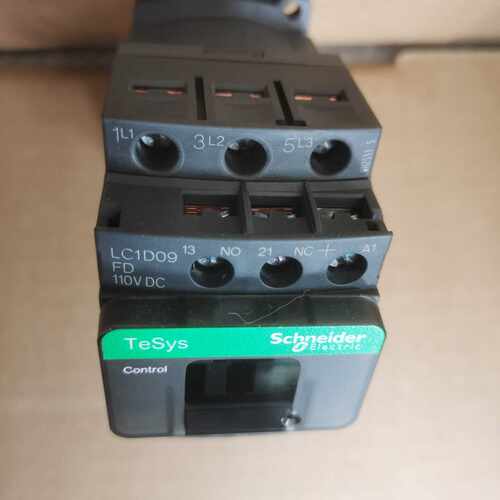 议价原装施耐德接触器LC1D09FDC 线圈电压 110VDC