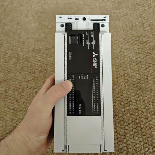 【请询价】 CPU模块， FX5U-64MT/ES