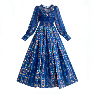 波西米亚长袖连衣裙2026春季新款轻奢高级感雪纺碎花旅游度假长裙