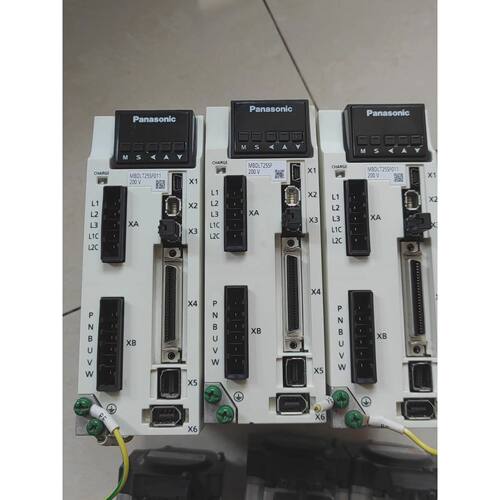 议价MBDLT25SF011伺服控制器，400W，型号齐全，