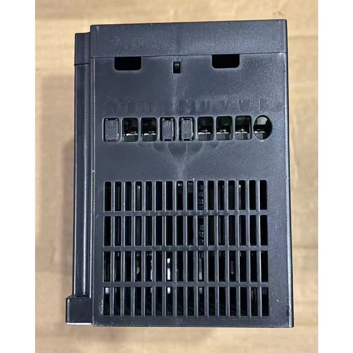议价Veko变频器 V88 M 2S 0R75GB(0.75KW