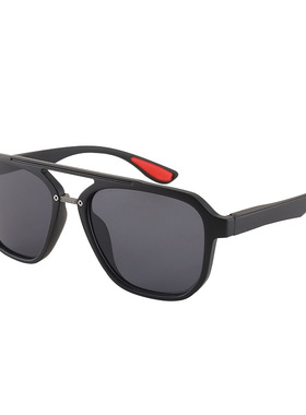 男女开车驾驶太阳镜可配度数