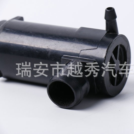 汽车雨刮器风窗喷水电机器 汽车喷水马达 12V带插件洗涤泵