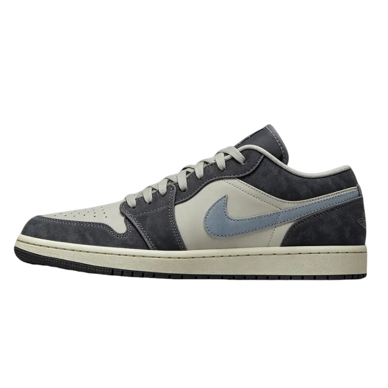 滔搏丨NIKE耐克男子AIR JORDAN 1低帮复古运动休闲鞋JA4395-041