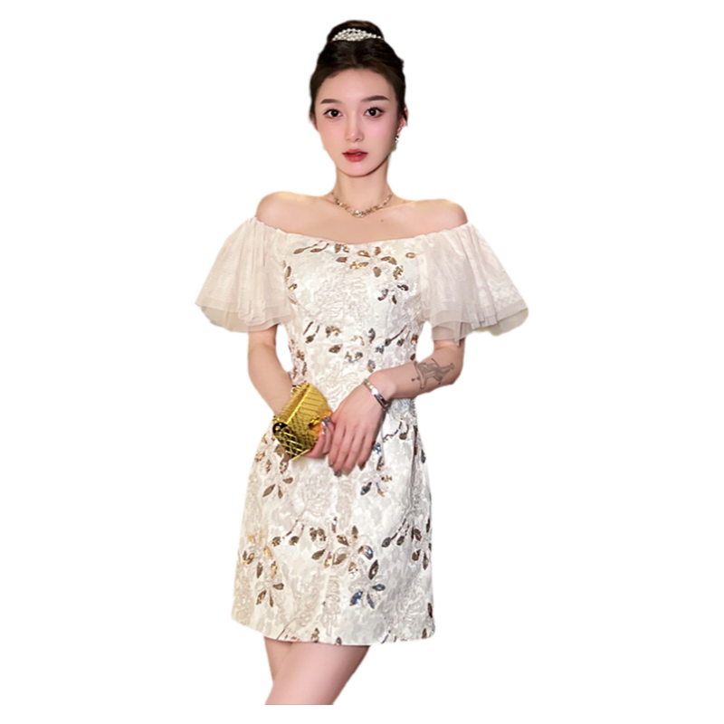 法式抹胸一字肩碎花连衣裙超仙女神范气质甜美温柔风修身包臀短裙