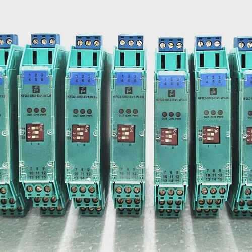PEPPERLFUCHS KFD2-SR2-EX1.W.LB SWITCH AMPLIFIER 132959 (LOT