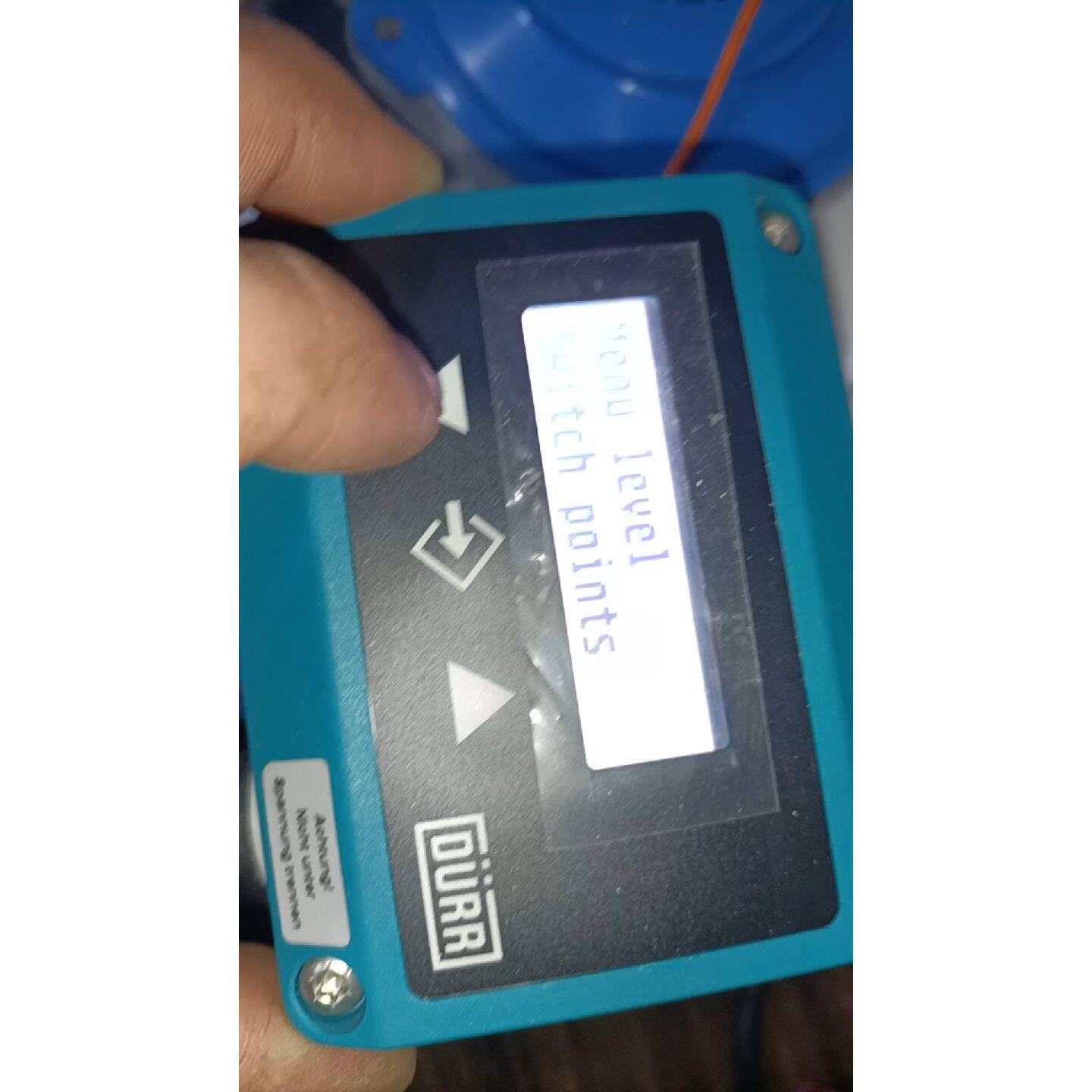 德国杜尔压差计，像是未使用过的，通电如图，需要详细细节的私聊