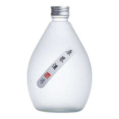 玻璃空瓶饮料瓶酒瓶飞扬