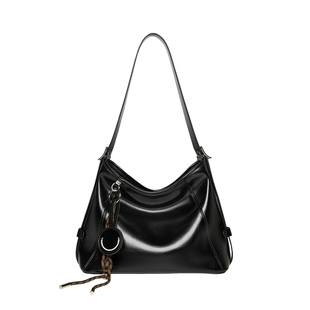 15mins包包女款2026新款黑色Hobo包通勤大容量高级感单肩斜挎女包