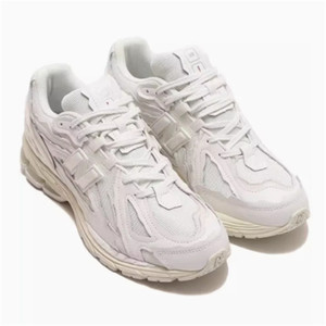 NEWBALANCE男女耐磨跑步鞋