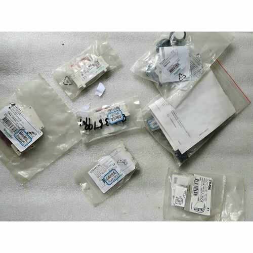 议价施耐德浪涌抑制器LAD4RC3U的3个，施耐德辅助触点GVA