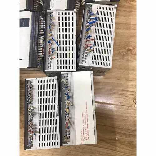 溢价-信捷PLC型号XD560T6E九成新实物