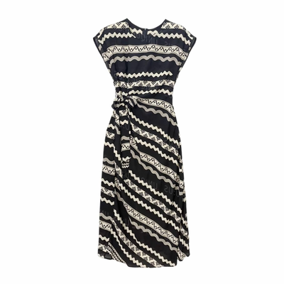 夏装新款设计感气质显瘦连衣裙