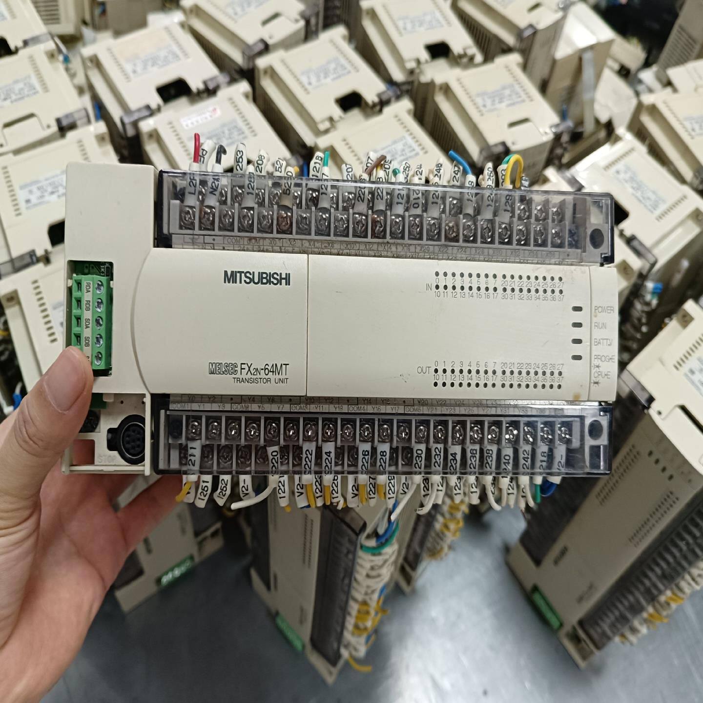 议价FX2N64MT001PLC64点晶体管主机成噗噗商行