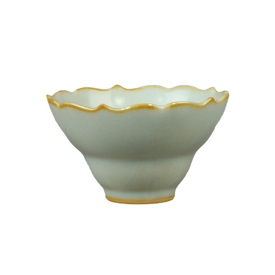 晓芳窑汝窑菱花口小茶杯