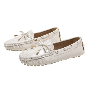 漆皮豆豆鞋女春秋2025新款百搭瓢鞋浅口蝴蝶结平底四季鞋单鞋女夏