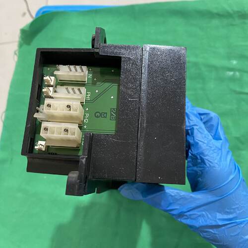 议价施耐德STR58u可编程逻辑控制器控制单元伺服驱动器框架控制器