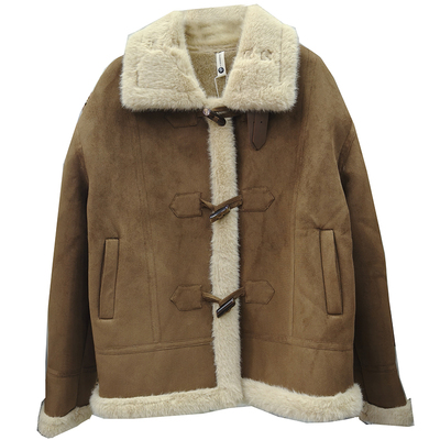 翻领牛角扣皮毛一体外套加厚保暖