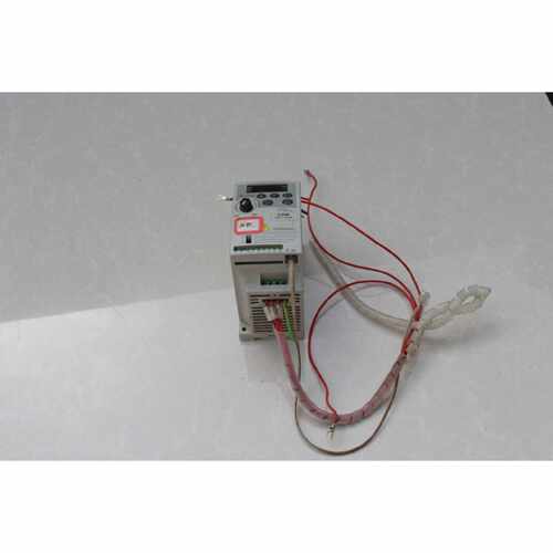 正品台达VFD002L21A0.2KW变频器实图现