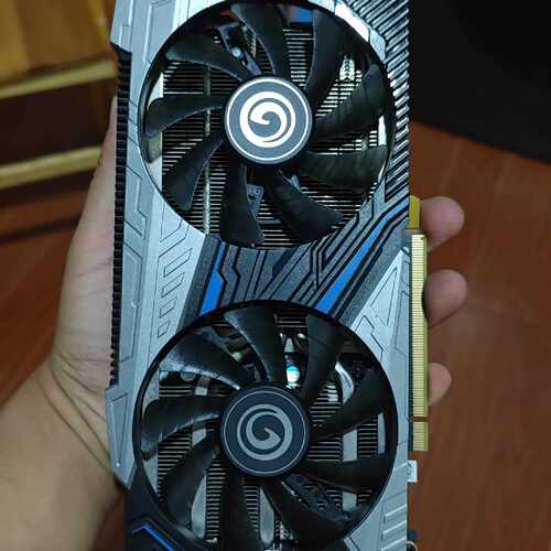 一张影驰 RTX 2060 Super 骁将显卡。功能完好