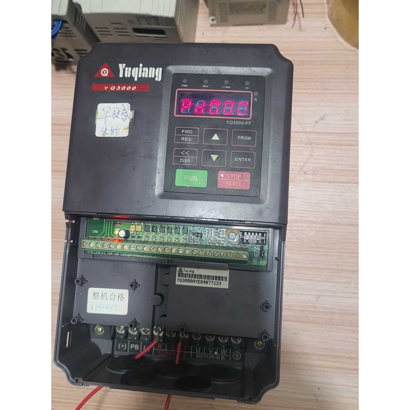非标价誉强5.5千瓦变频器YQ3000F7405P5G修理
