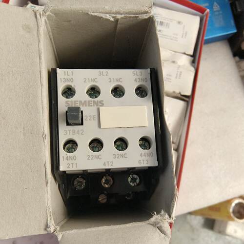 接触器3tb42 22-0XM0（O-2）