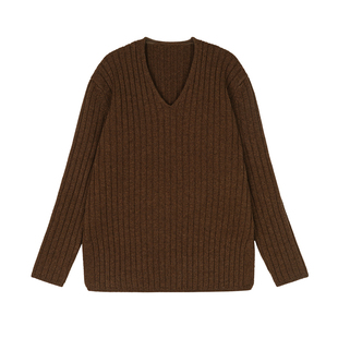 MRS Studios 本期力荐搭配 软糯亲肤牦牛绒V领毛衣+半裙+围巾套装