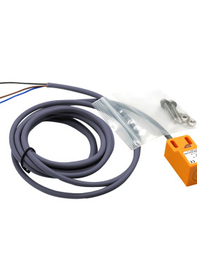 RiCKO方形三线24V接近开关SN-4NOSF-8NOPON0NC感应金属限位传感器