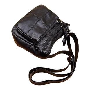 包包新款软皮小方包女式斜挎包中老年斜背包50到60岁妈妈包水洗皮