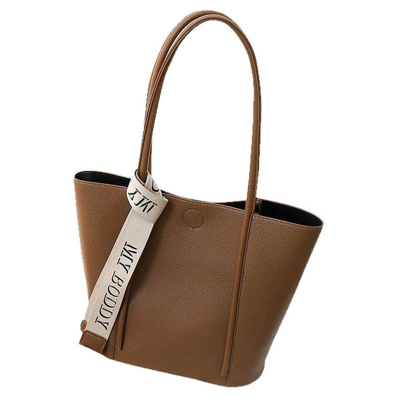 托特包女大容量2025新款高级质感水桶包网红爆款单肩包上班通勤包