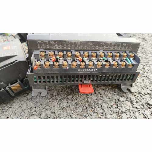 (议价)PLC控制器AK2XM205A和205B和204A
