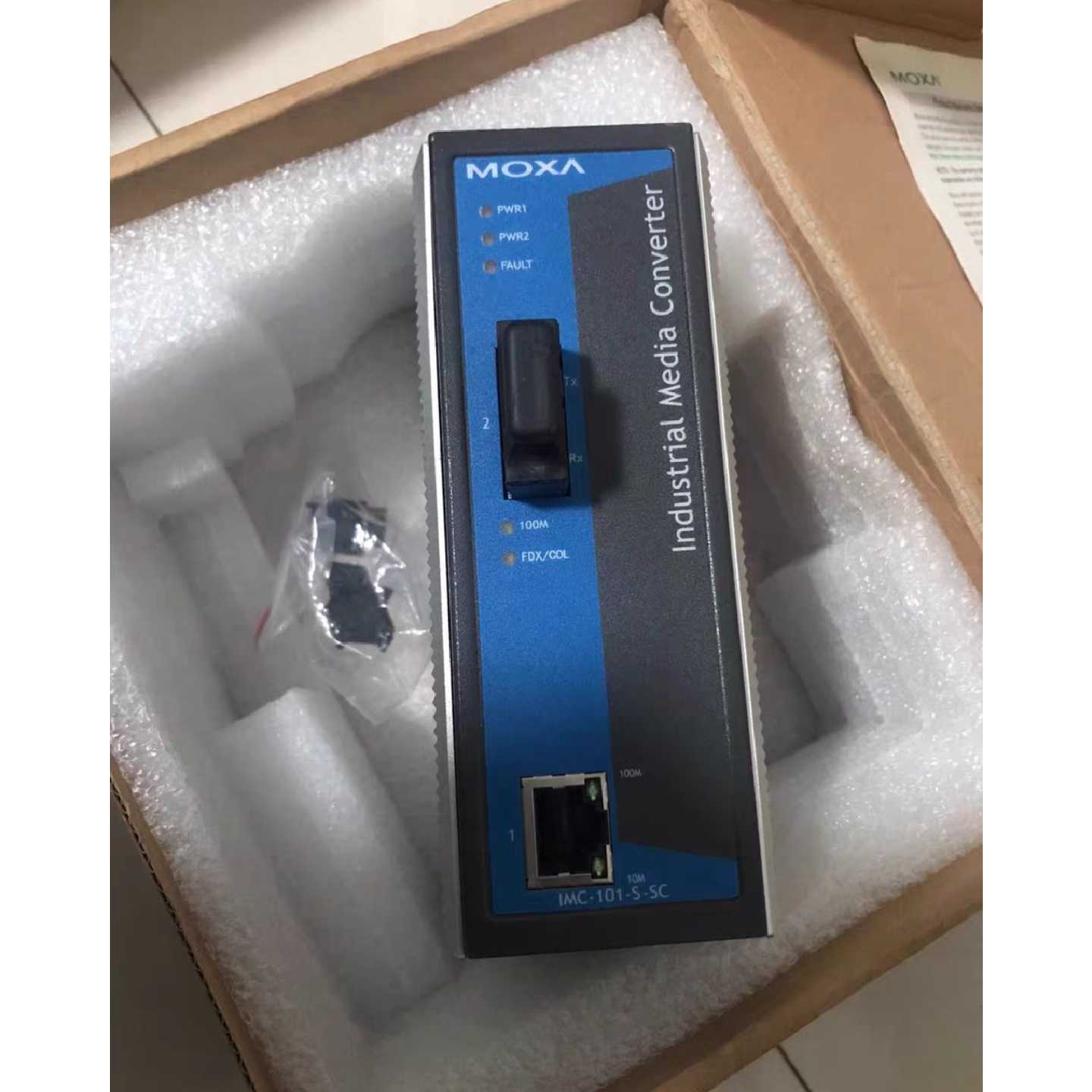 议价IMC-101-S-SC-T工业级以太网转光纤转换器