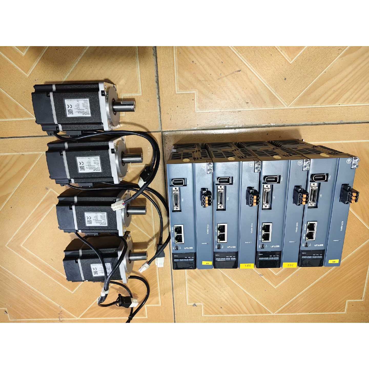 拍前询价：0.75kw埃斯顿伺服电机ED3S08AEA电机EM3A图片