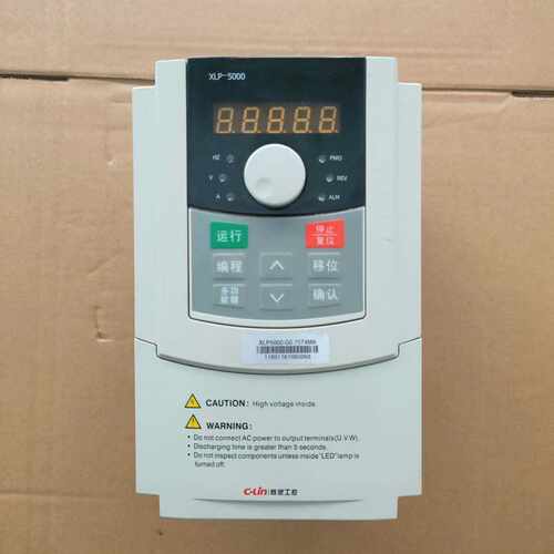 欣灵变频器 XLP5000-G0.75T4MA 0.75KW，议价商品
