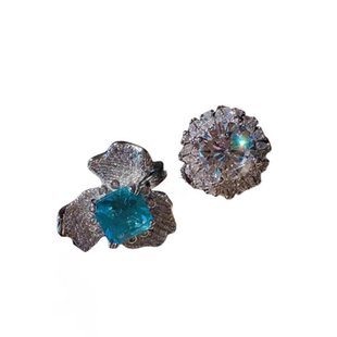 雷克雅末克 矢车菊宝石戒指 富婆的快乐 镀18K金 花朵大锆石戒指