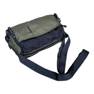 正品单肩包男士斜挎包韩版潮大容量休闲包帆布包男包横款手机包袋