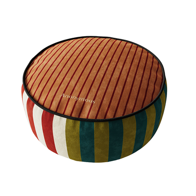 中古风客厅地上蒲团坐墩