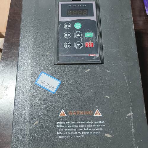溢价-三晶变频器 8100-4T011PB